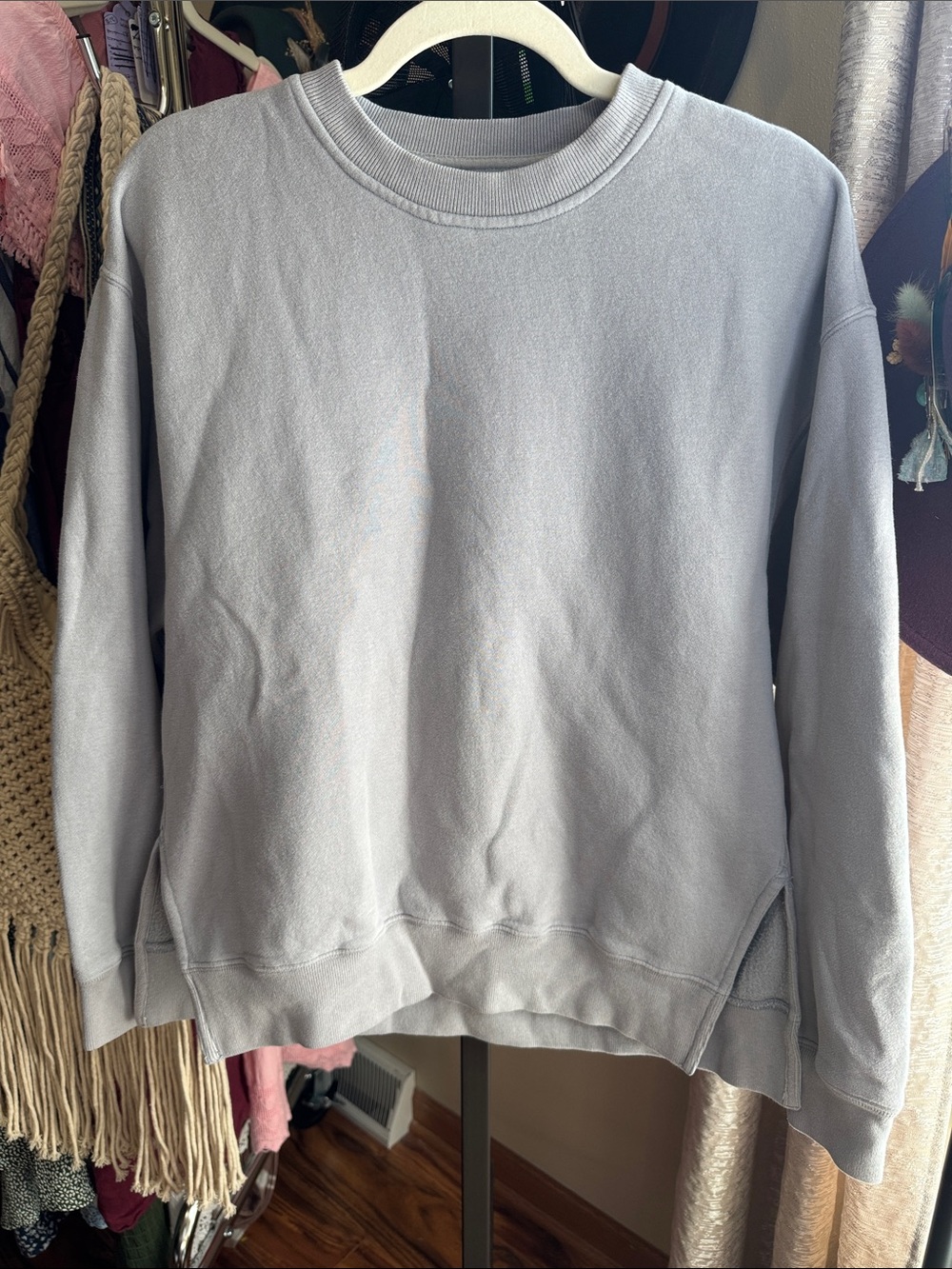 Abercrombie & Fitch Light Gray Crewneck Sweatshirt